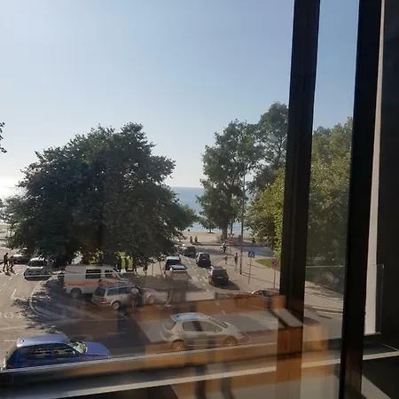 H&m Vlorë